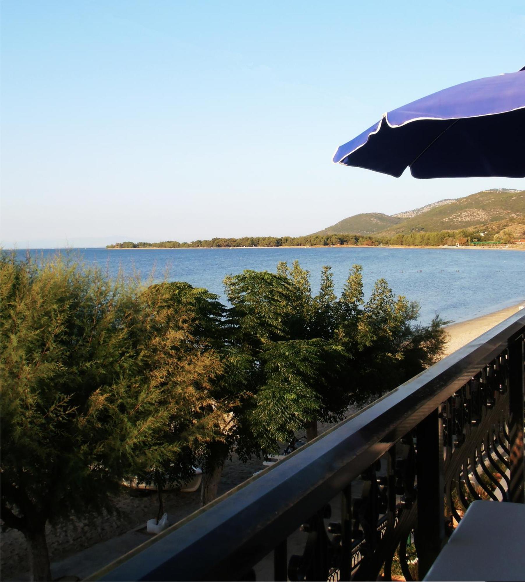 Malimi Hotel Prínos Buitenkant foto